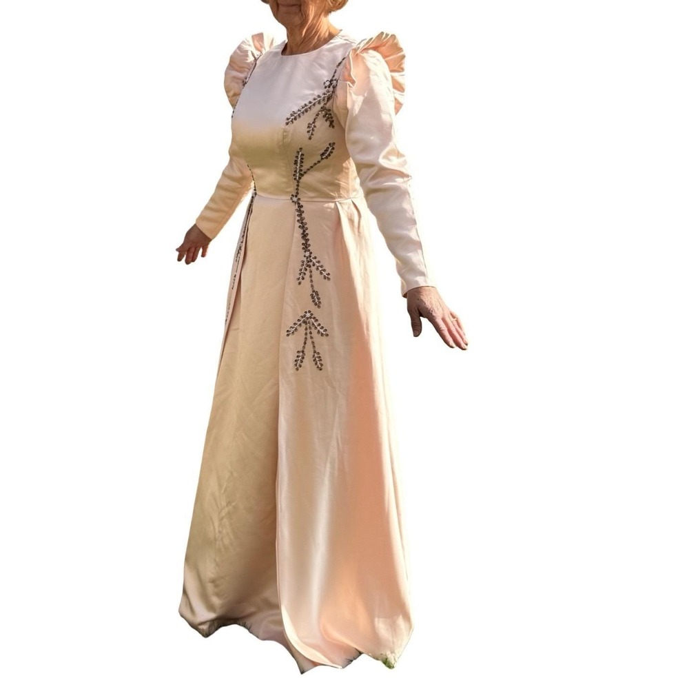 Vintage Blush Satin Beaded Gown Boned Bodice Handmade Formal Dress Women‎ Lined